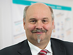 Uwe Traschuetz - Teammanagement Support & WOPS Uwe Traschuetz - Teammanagement Support & WOPS